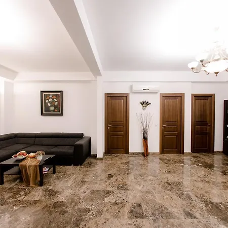 Luxury Down Town Apartment Bucharest