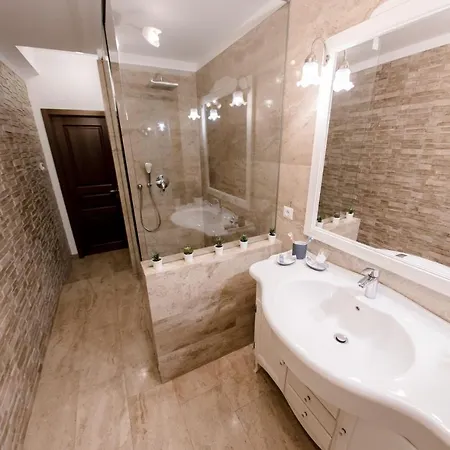 Апартаменти Luxury Down Town *