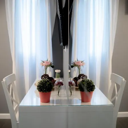 Luxury Down Town Apartmán